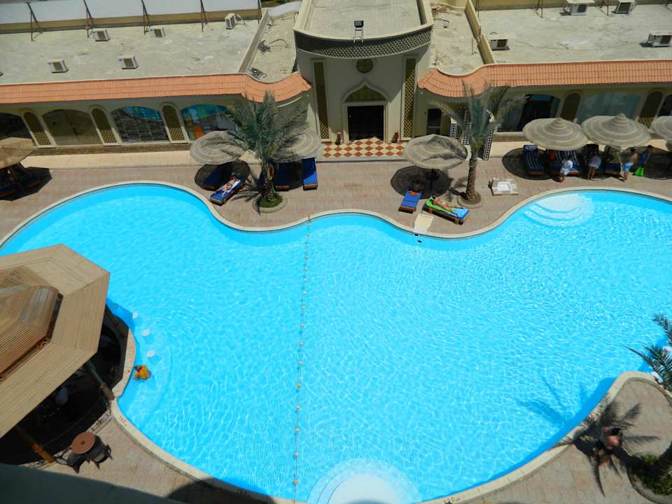 Второй корпус отеля, бассейн Riviera Aqua Park Resort