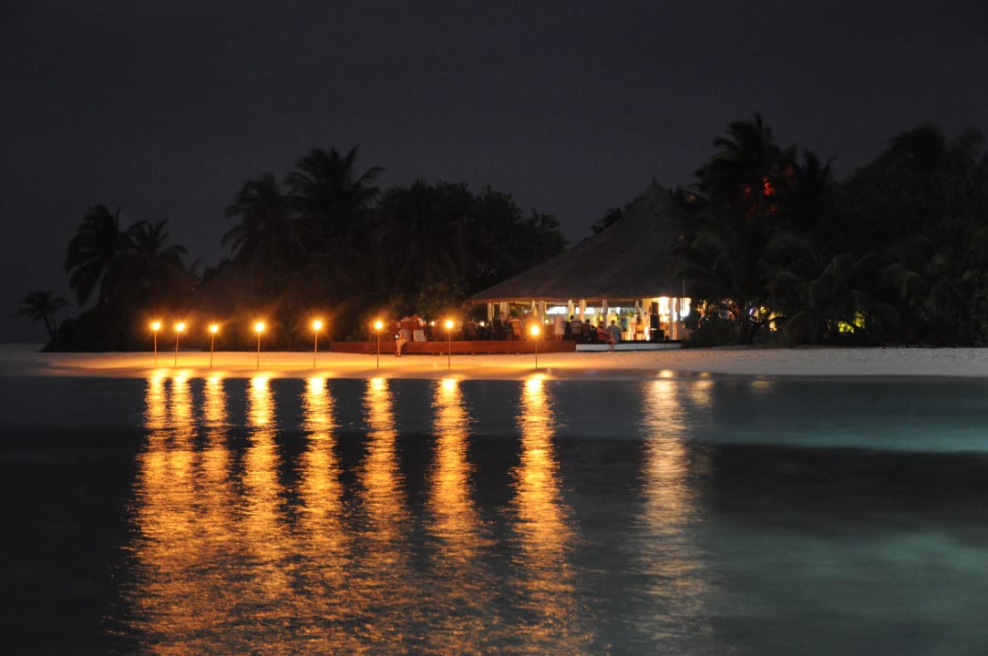 Standbar bei Nacht Angaga Island Resort