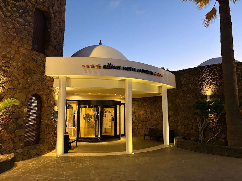 Außenansicht allsun App.-Hotel Albatros