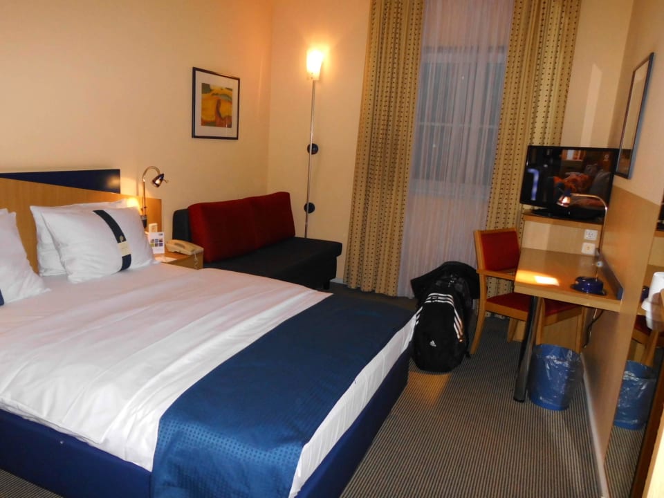 Betten und so Holiday Inn Express Frankfurt - Airport