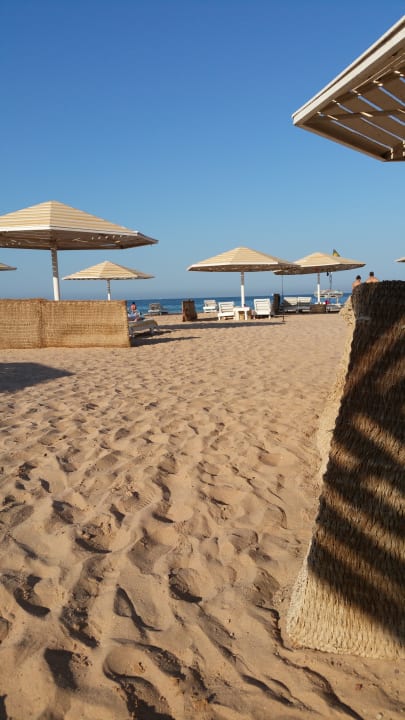 Strand Menaville Safaga