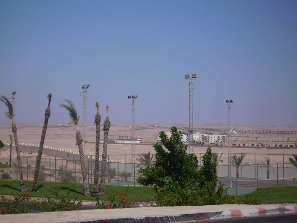 Tennisplatz Serenity Alpha Beach