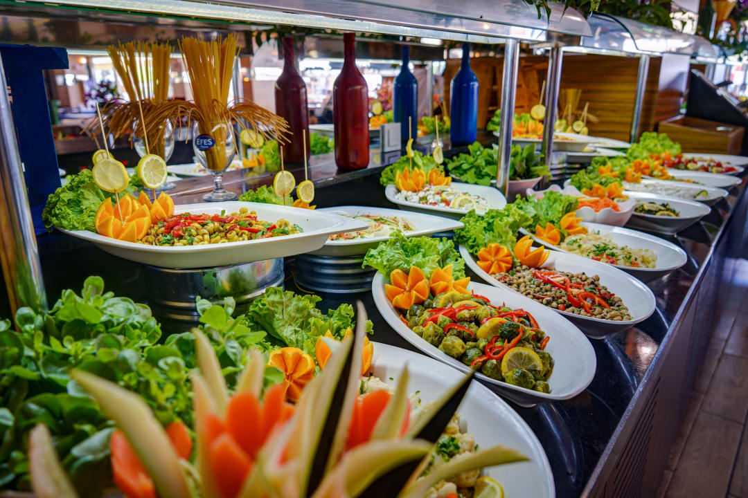 Gastro Parador Beach Hotel