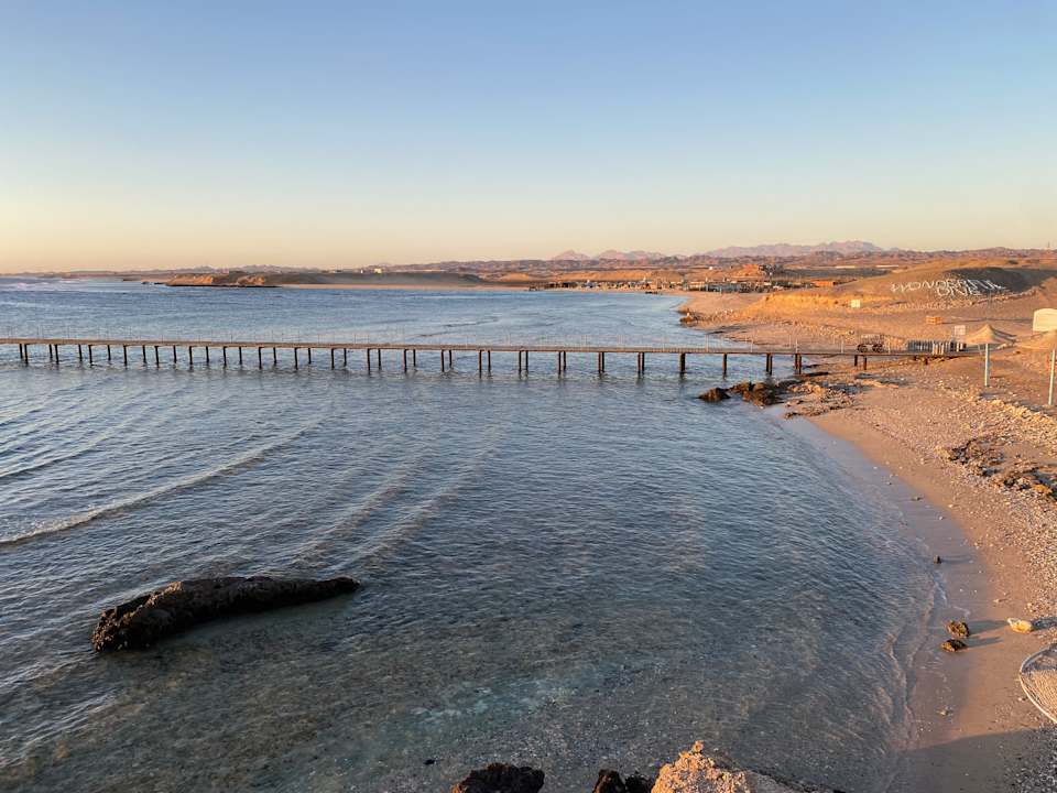 Strand Rohanou Beach Resort