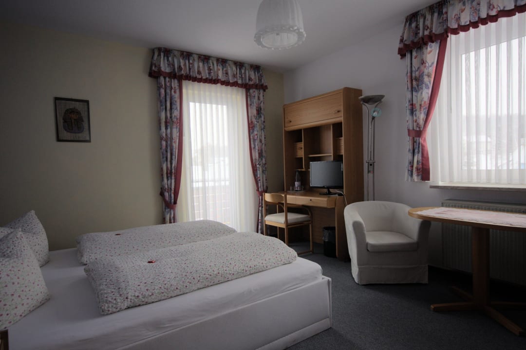 Doppelzimmer mit Balkon Haus am Kurpark