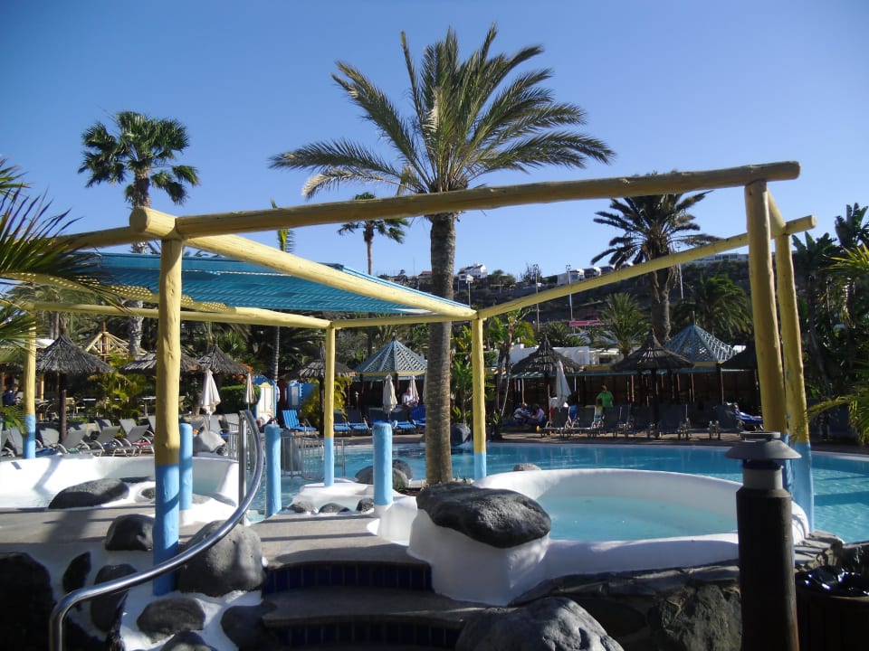 Pool Corallium Beach by Lopesan Hotels - Adults only