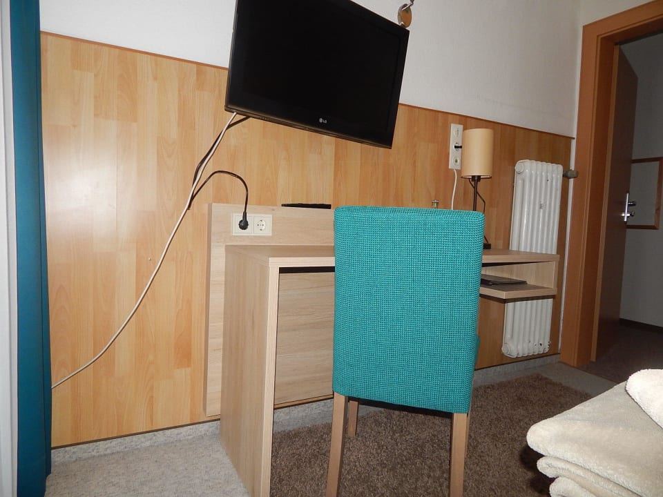 Neue Möbel Hotel-Lindenhof