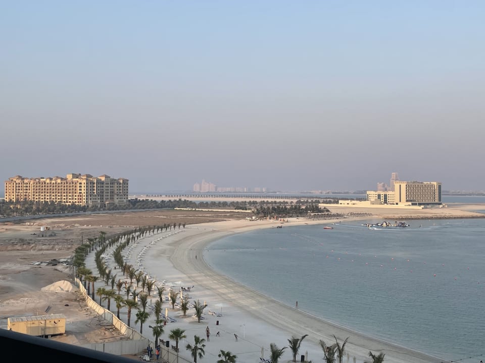 Strand Hampton by Hilton Marjan Island