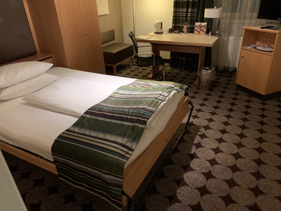 Zimmer Mövenpick Hotel Nürnberg Airport