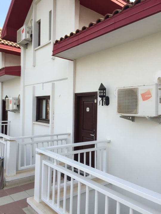 Bungalow Eingang Salamis Bay Conti Resort Hotel & Casino