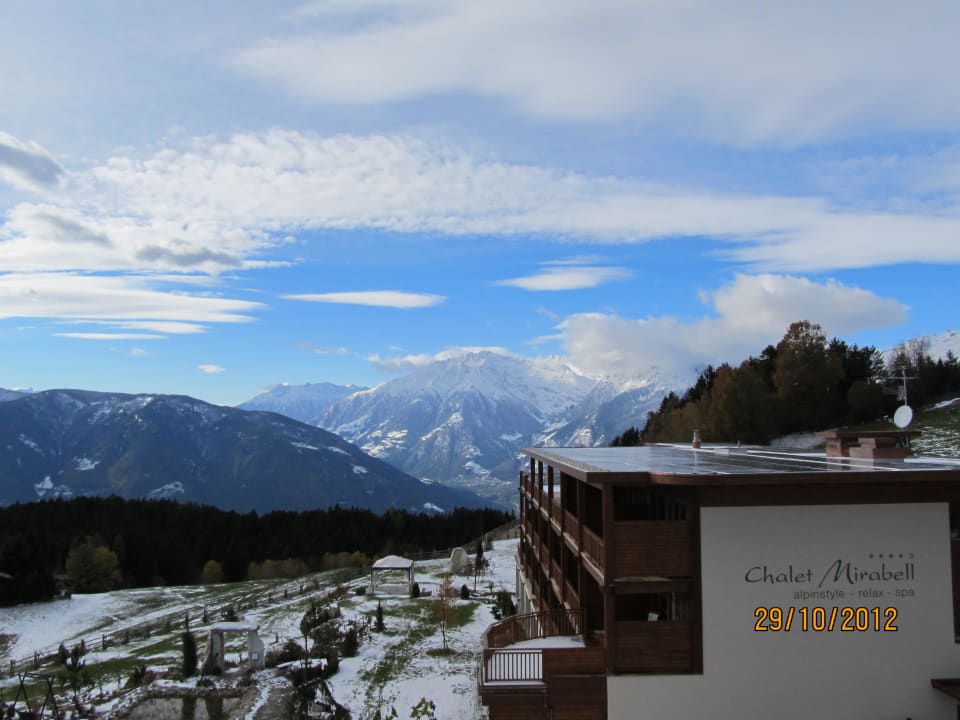 Blick vom Balkon Hotel Chalet Mirabell