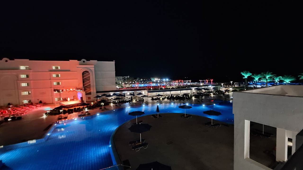 Außenansicht Pickalbatros Blu Spa Resort