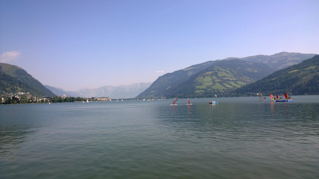 Blick von der Terrasse JUNGES HOTEL ZELL AM SEE