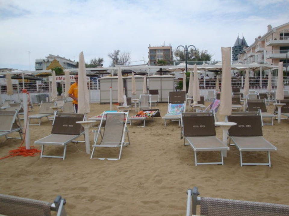 Eigener Strand Eden Hotel