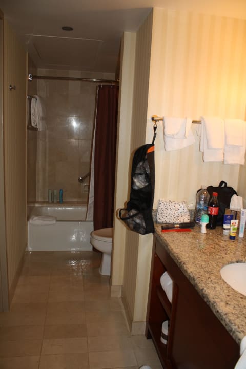 Bad Omni Chicago Hotel