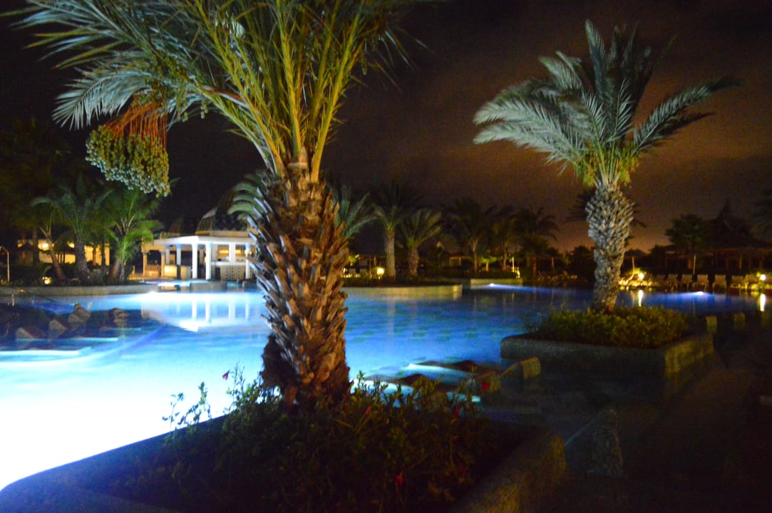 Pool Hotel Riu Karamboa