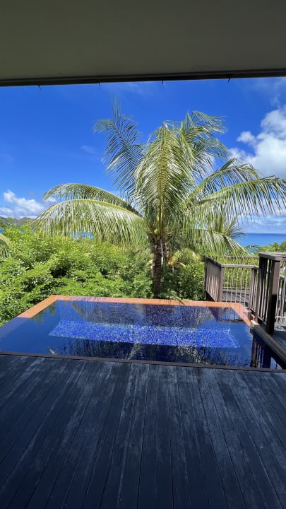 Pool Raffles Seychelles