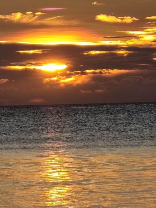 Strand Meeru Maldives Resort Island
