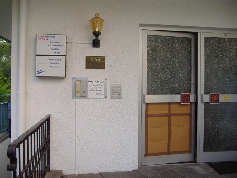 Eingangsbereich Nebengebäude Hotel Park Eden