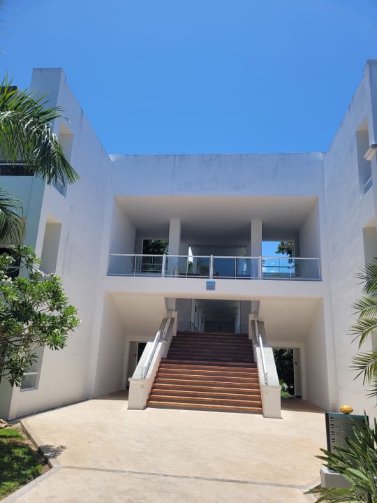 Außenansicht Hotel Riu Tequila