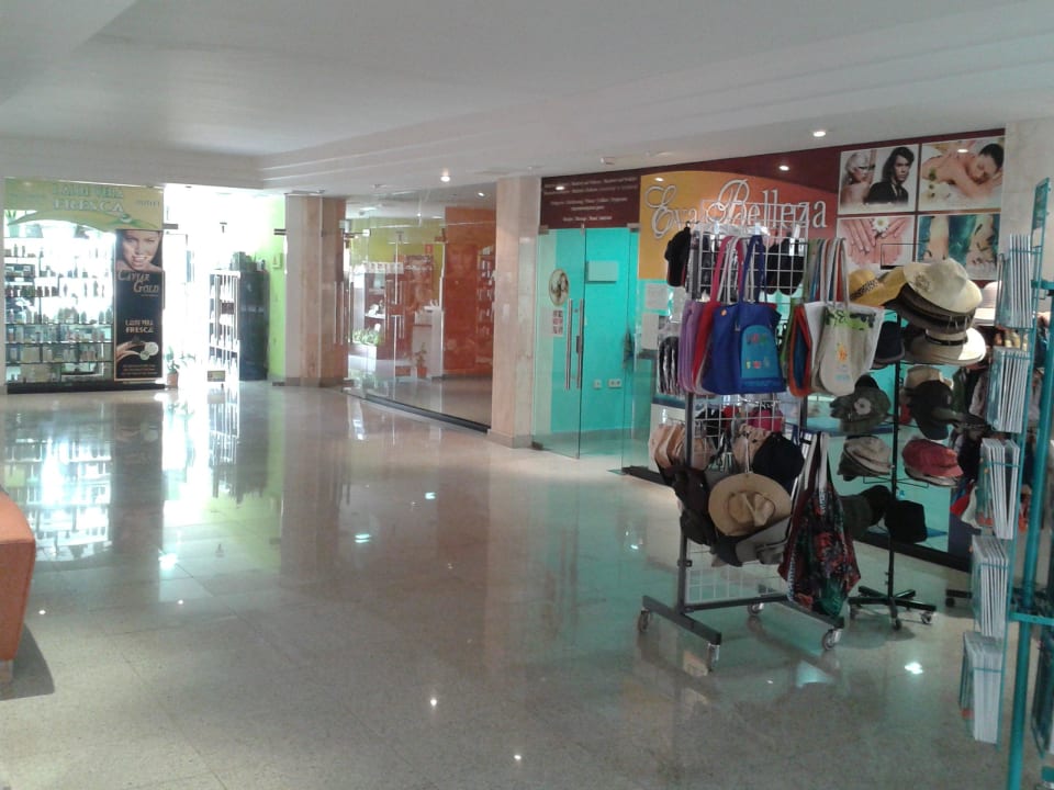 Shop SBH Hotel Taro Beach