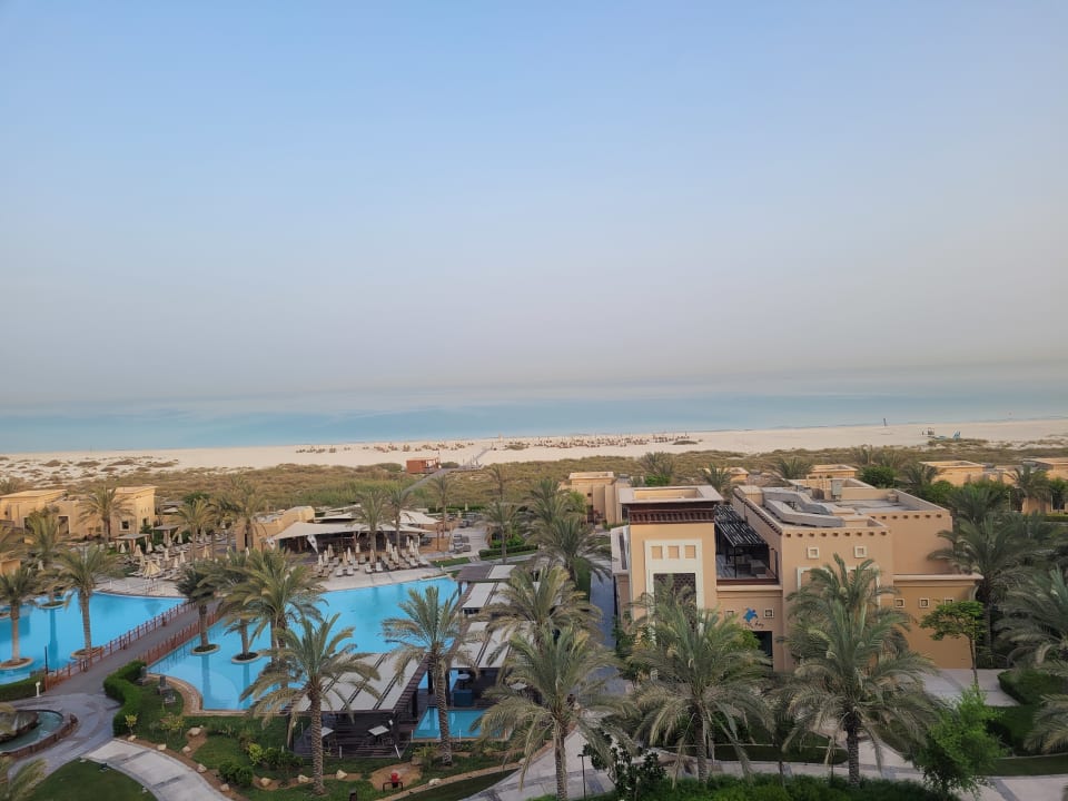Ausblick Saadiyat Rotana Resort &  Villas