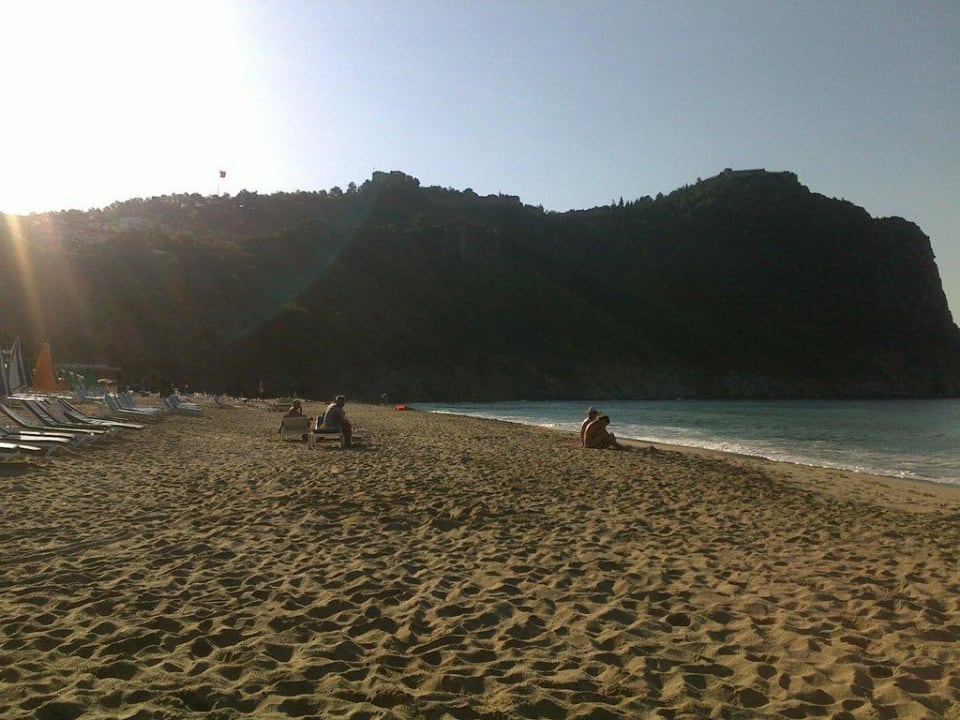 Blick zur Burg Hotel Aslan City Kleopatra