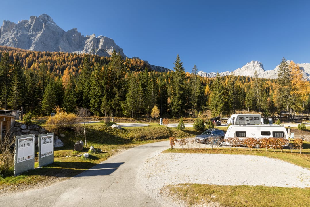 Außenansicht Caravan Park Sexten