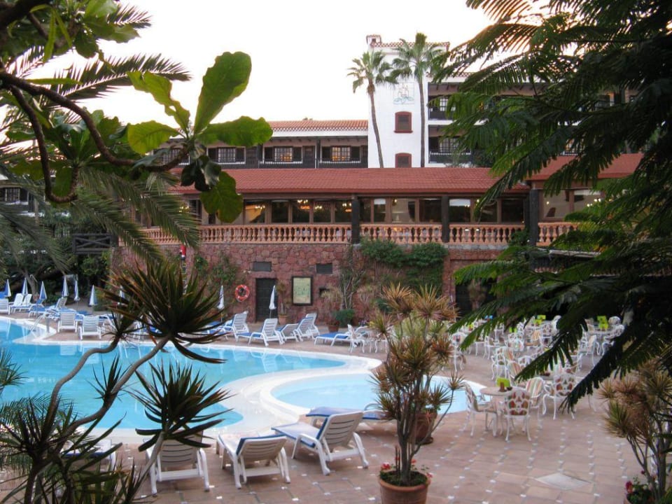 Gepflegte Poolanlage Hotel Parque Tropical