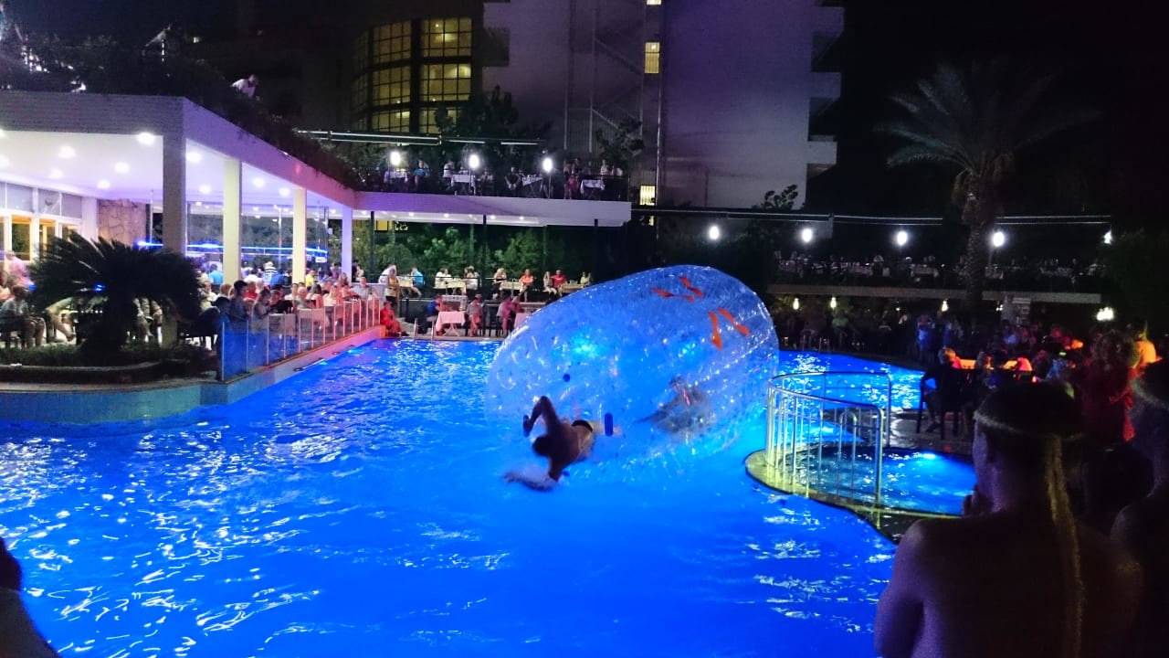 Poolparty Hotel Gardenia Beach