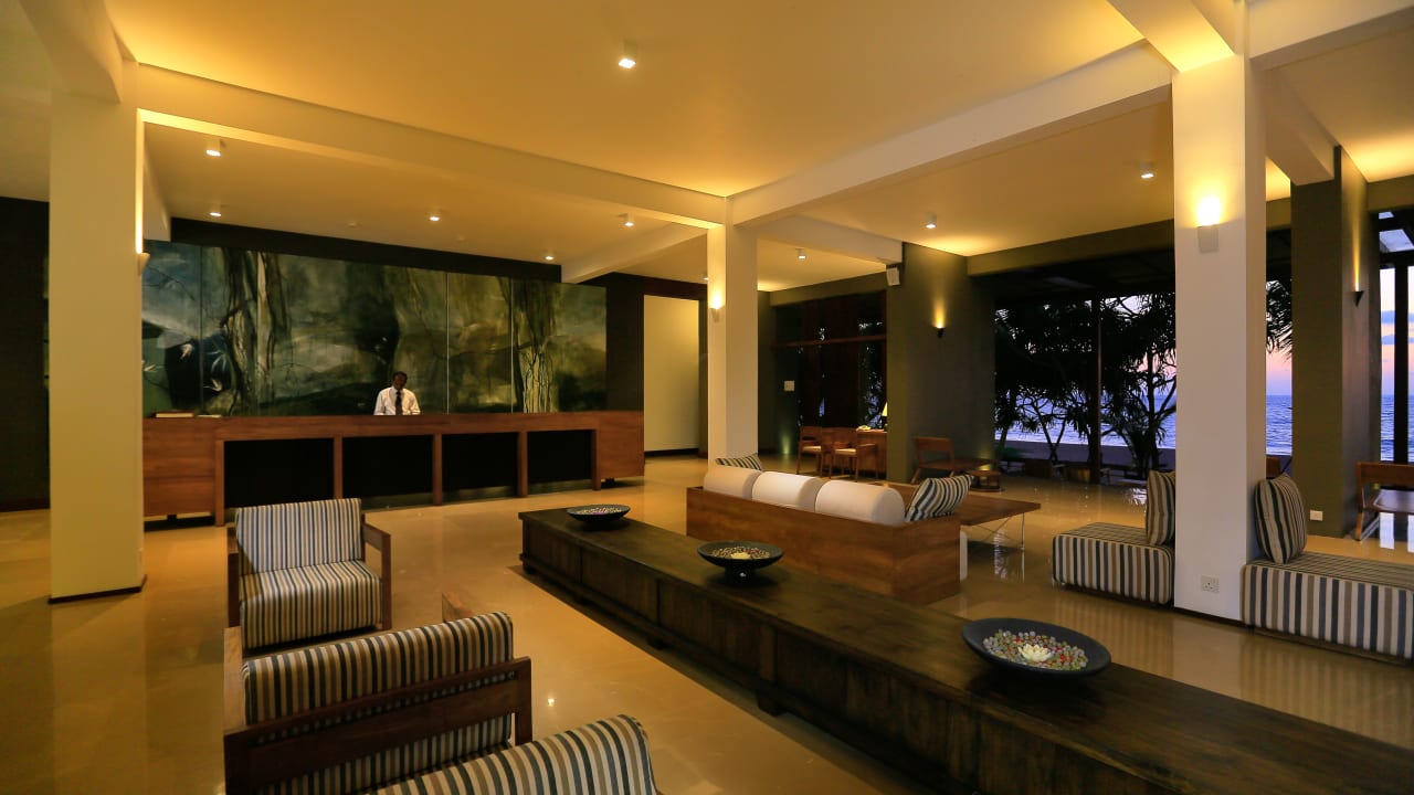 Lobby Pandanus Beach Resort & Spa