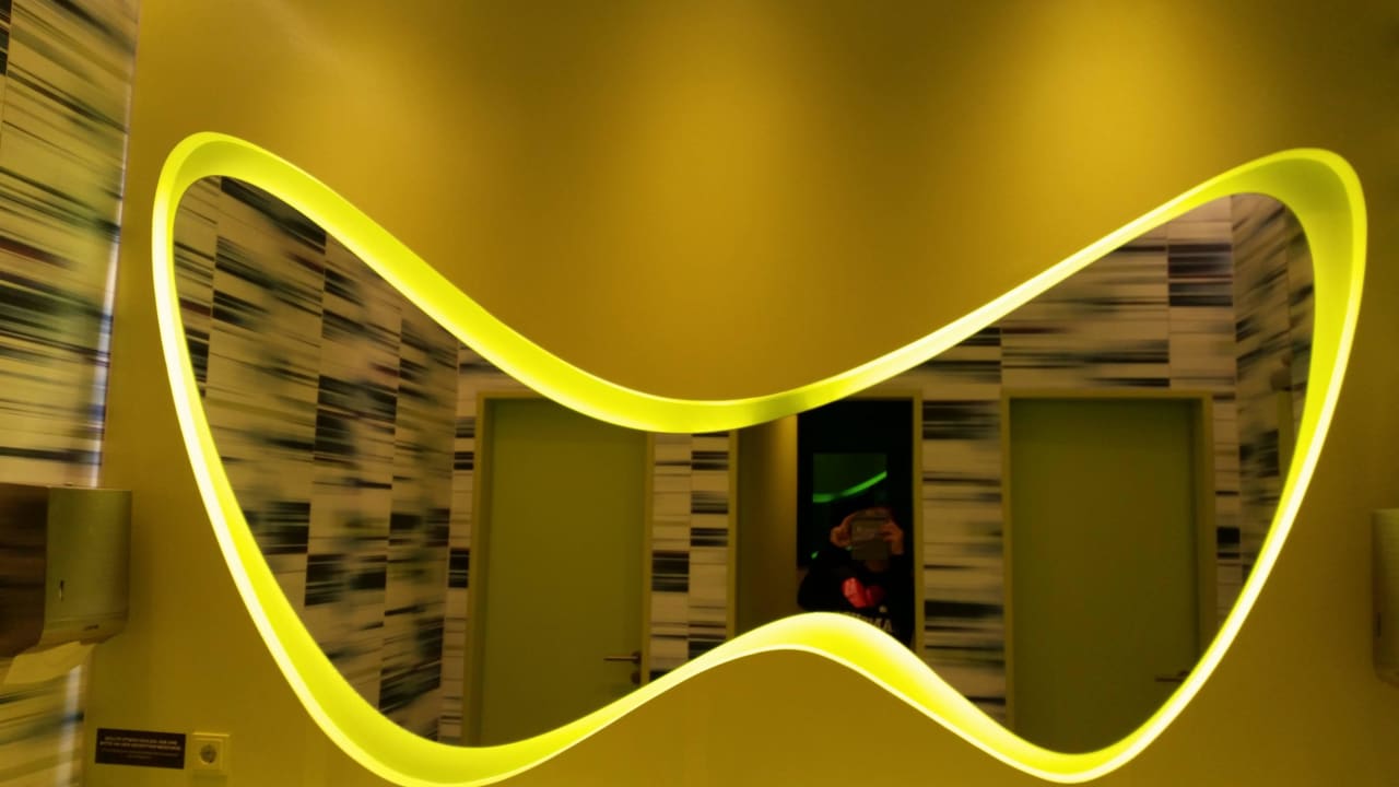 Toilette Hotellobby Prize by Radisson, Hamburg City