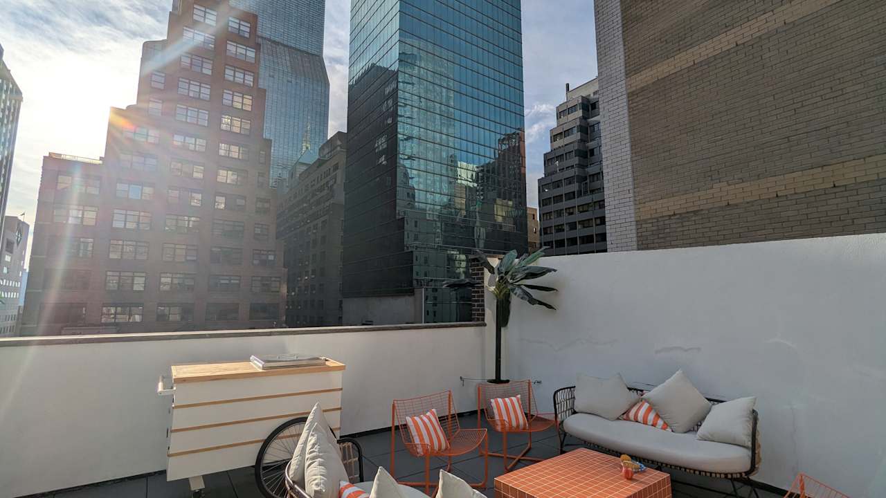 Sonstiges Little Charlie Hotel