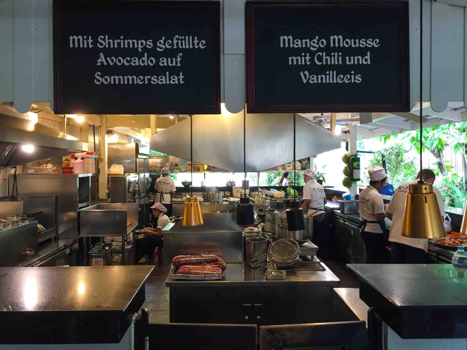 Blick in die Küche Lokal Phuket