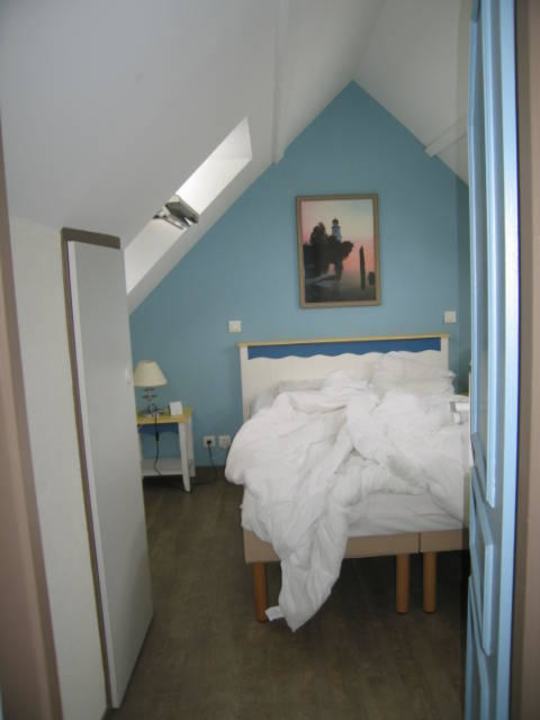 Oberes (großes) Schlafzimmer Hotel Pierre et Vacances