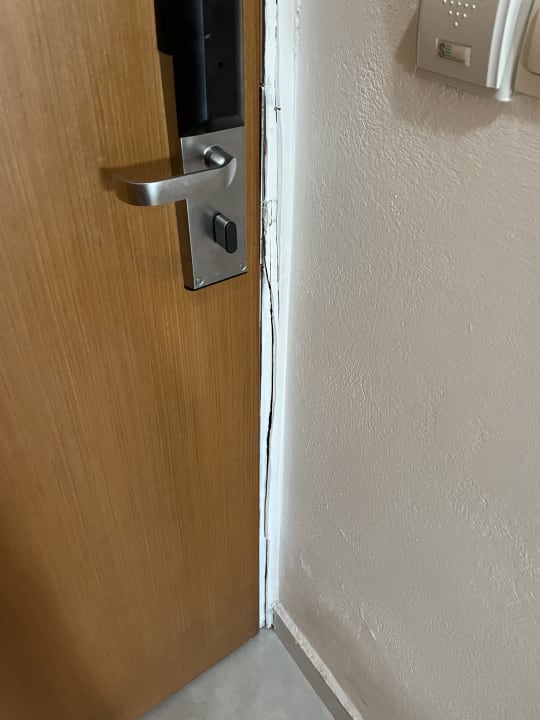 Zimmer Sandy Beach Resort