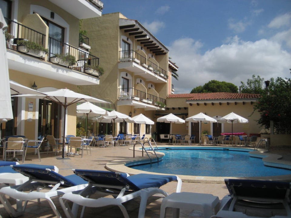 Am Pool Hostal Villa Rosa