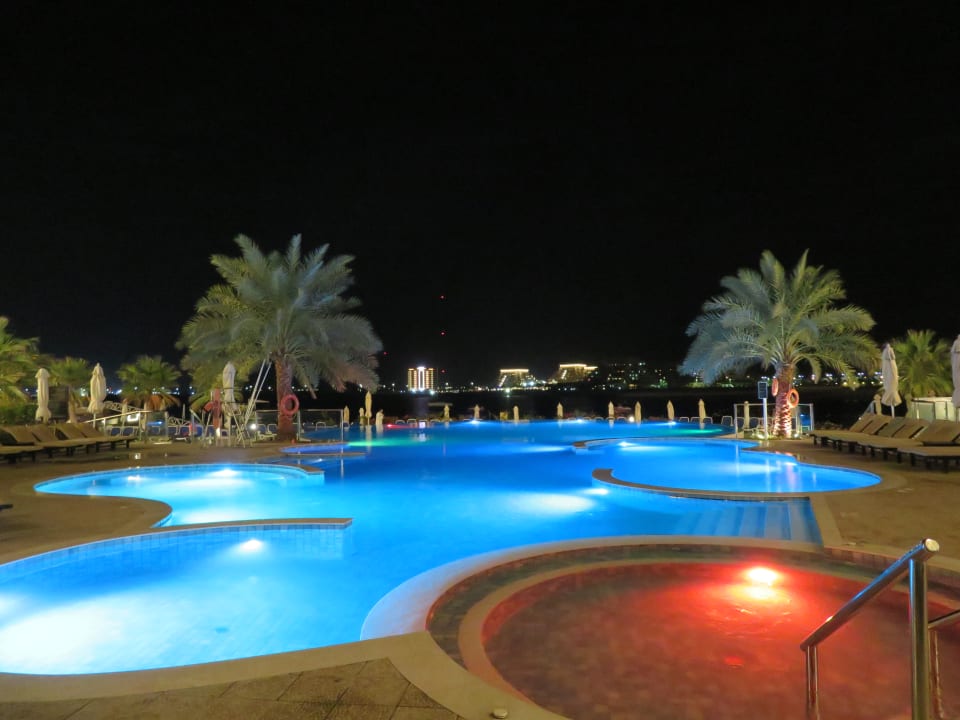 Pool DoubleTree by Hilton Resort & Spa Marjan Island