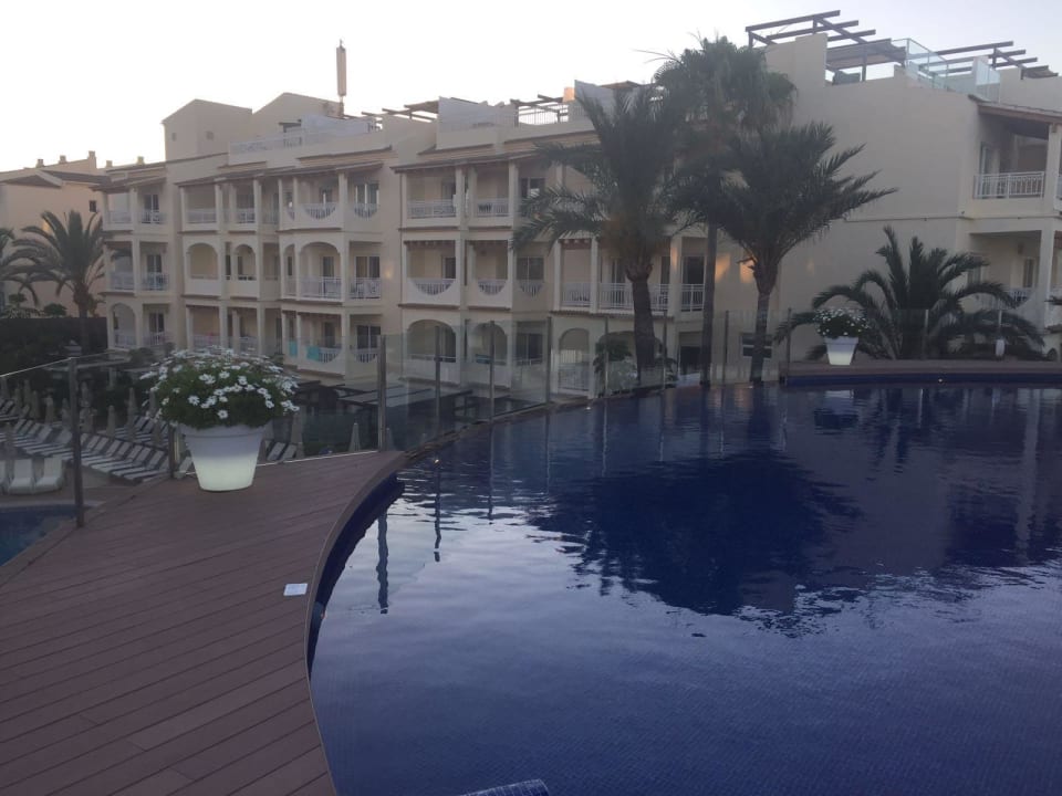 Ü18 Pool Zafiro Bahia