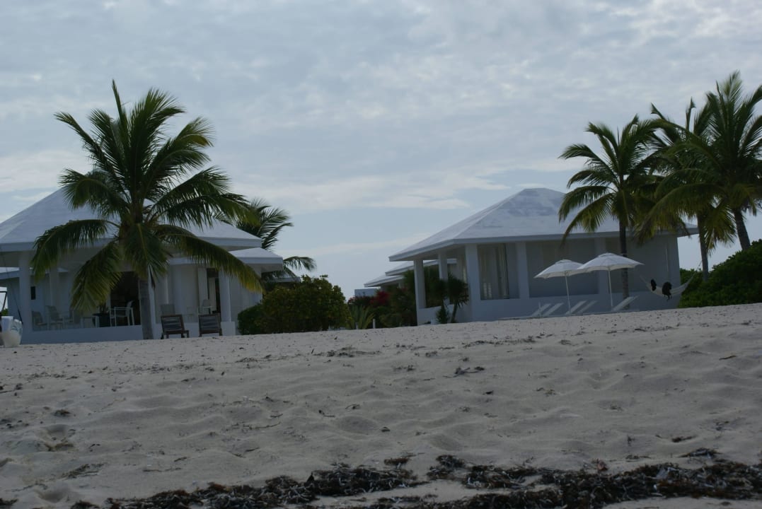 Blick vom Strand auf die Anlage Guanahani Beach Club