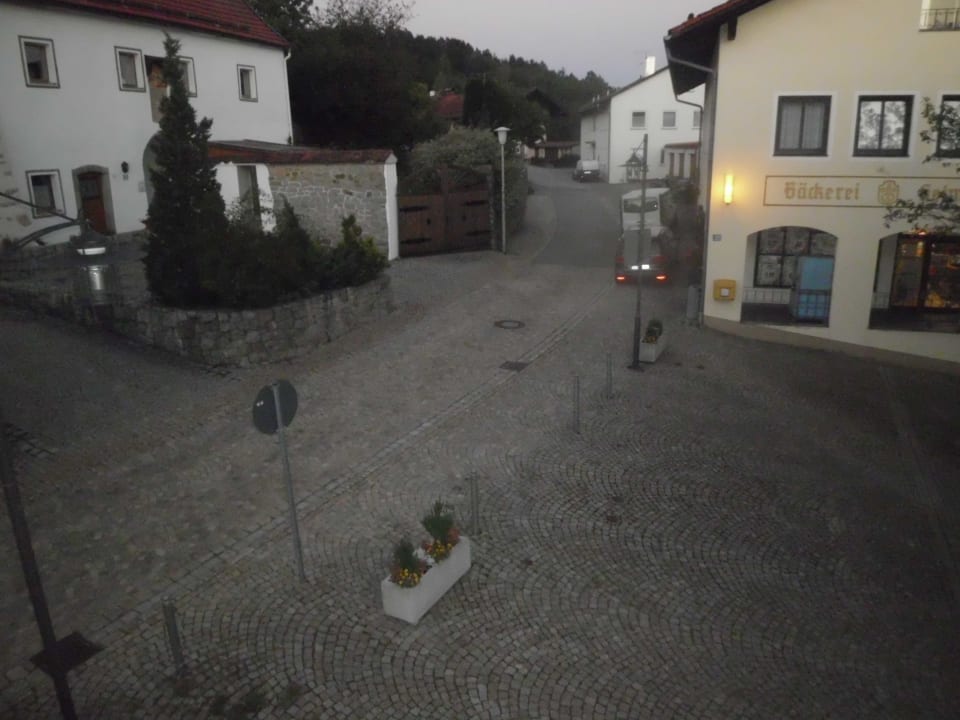 Auf die Strasse Landhotel Jägerstöckl