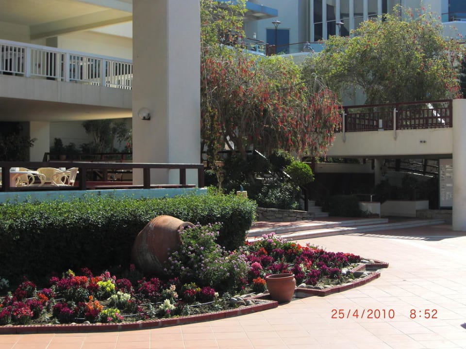 Poolanlage PALOMA Perissia