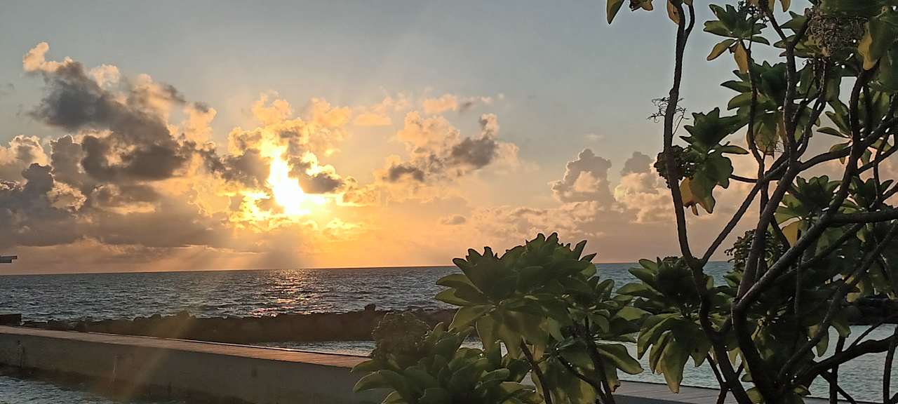 Ausblick NH Maldives Kuda Rah Resort