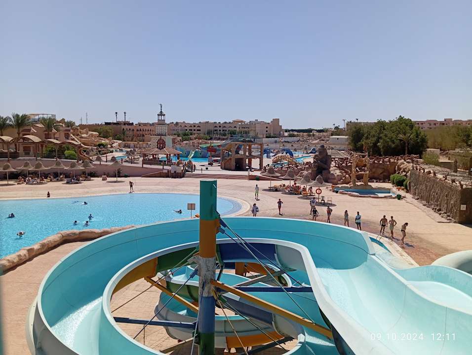 Pool Parrotel Aqua Park Resort