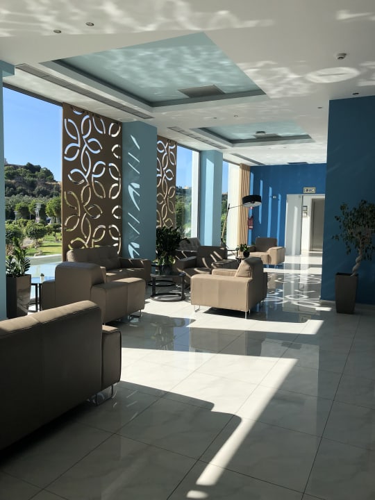 Lobby Asterias Beach Resort