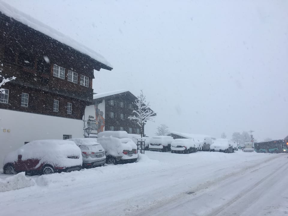 Vorne links das "Landhaus" Hotel Alte Krone
