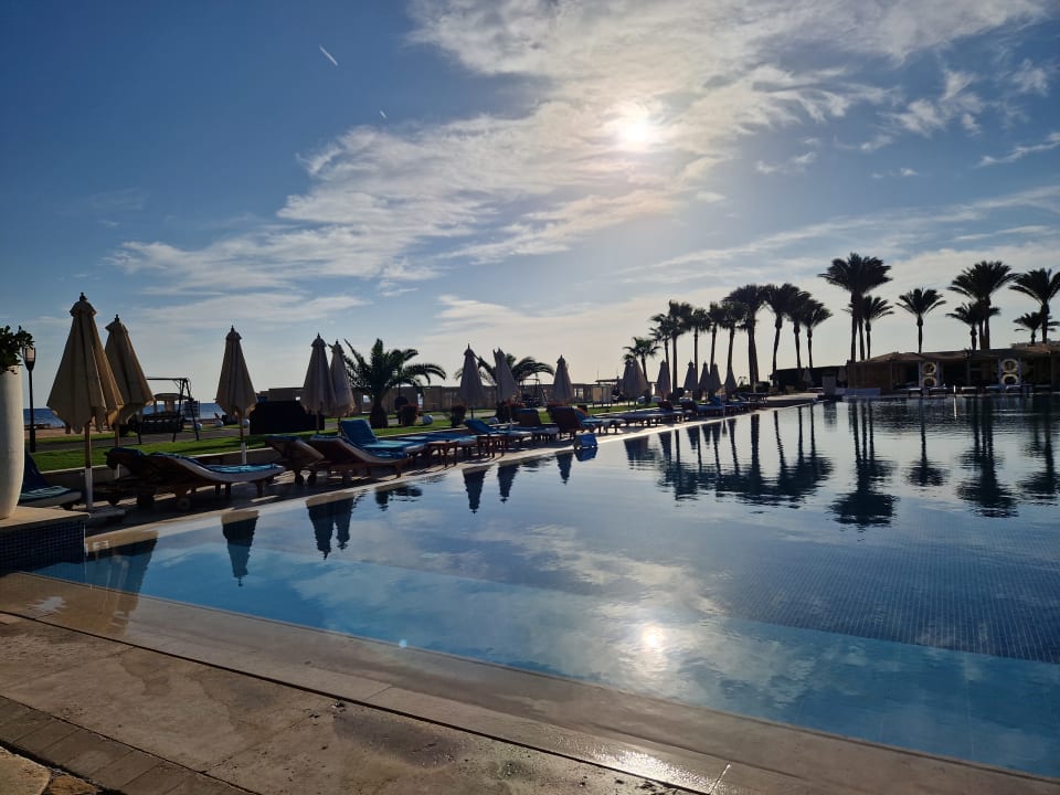 Pool Premier Le Reve Hotel & Spa