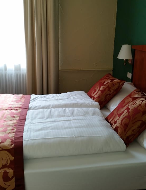 Sehr bequemes Bett Parkhotel Krone