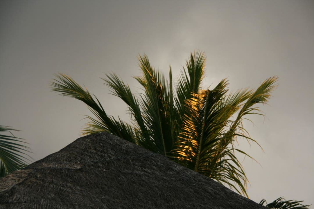 Regen & Sonne Kuramathi Maldives