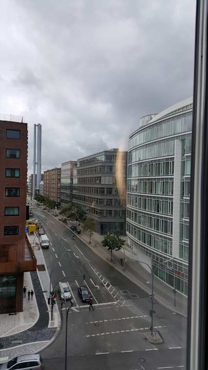 Ausblick AMERON Hamburg Hotel Speicherstadt